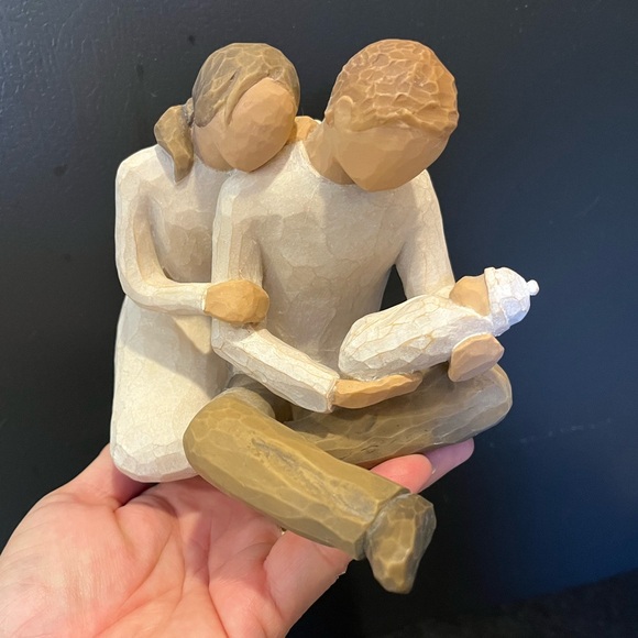 Vintage 2000 Willow Tree New Life Family Embrace Figurine - Brown and Cream - Picture 11 of 13